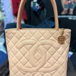 CHANEL pinkish beige medallion tote